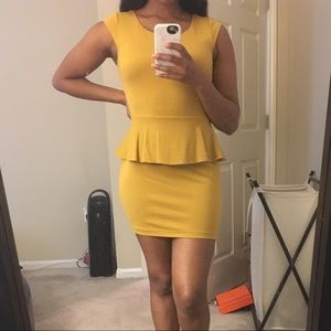 ✨ Yellow Ark & Co Dress ✨